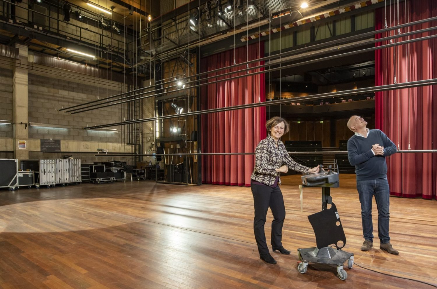 Dutch Theatre Systems stands on its own promising legs