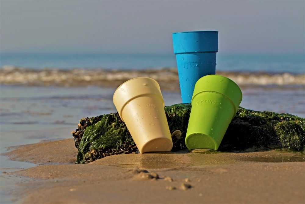 Happy Cups: 'plastic' that makes everyone happy