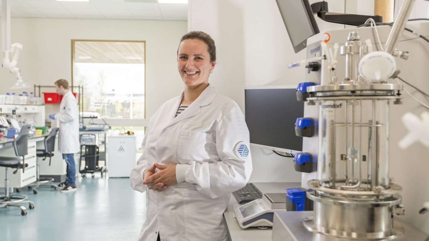 Linda Dijkshoorn, CEO and founder EV Biotech in a lab.